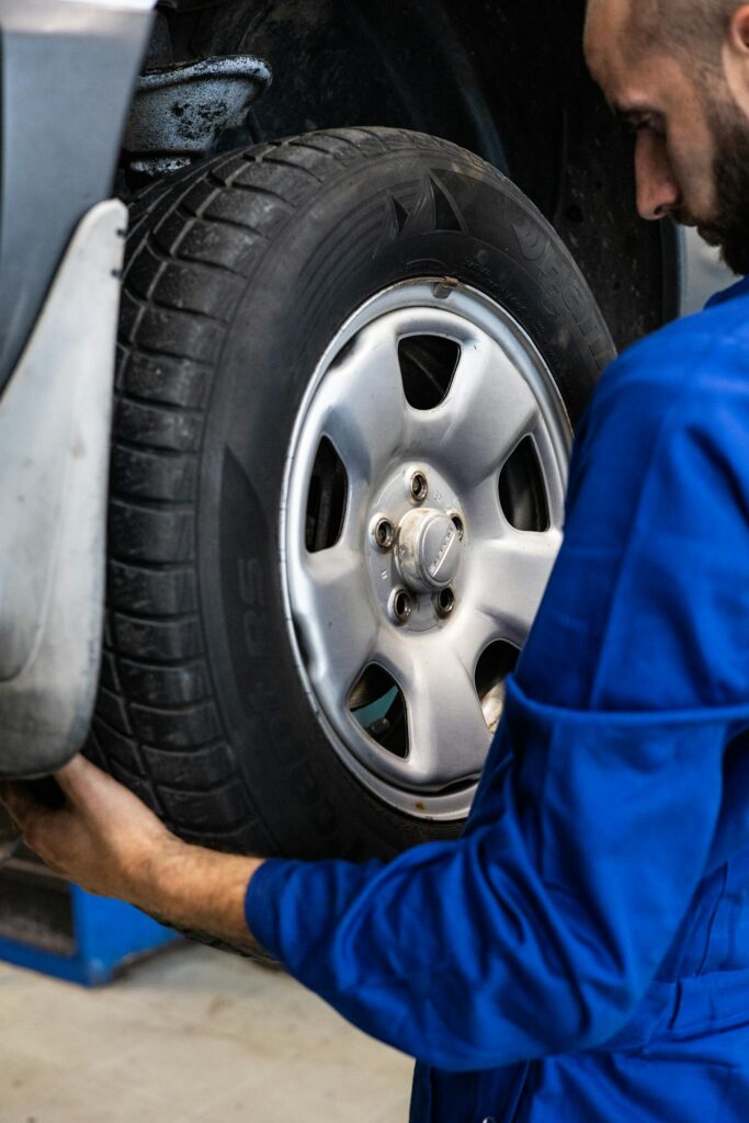 Girne Lastik Değişimi – Dunlop ve Bridgestone Lastik Montajı